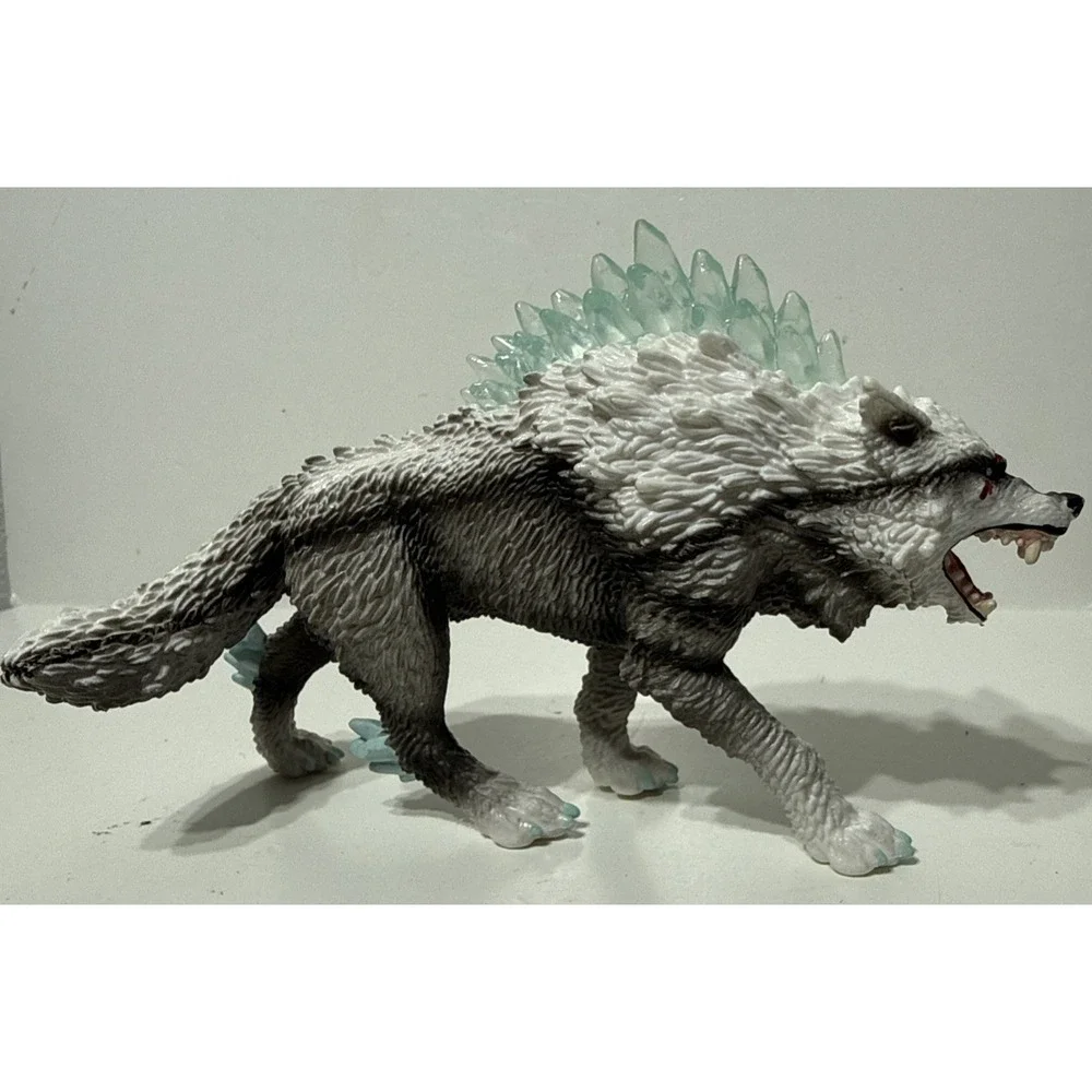 Schleich Eldrador Creatures ICE SNOW WOLF Toy Figure Mythical Fantasy D-73527